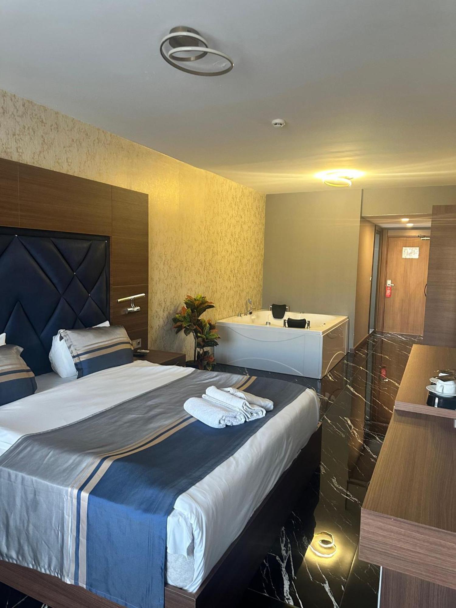 Grand Salizze Hotel Kestel  Exterior photo
